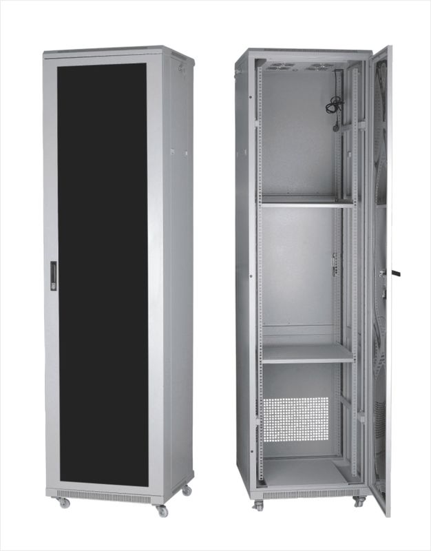 Độ ổn định cao 19 Inch Data Rack Cabinet Type Plate With Coating Material YH2002